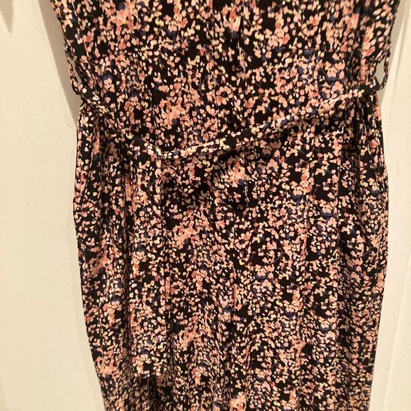 Elegant Black and Pink short sleeve Jumpsuit - Picture 5 of 8